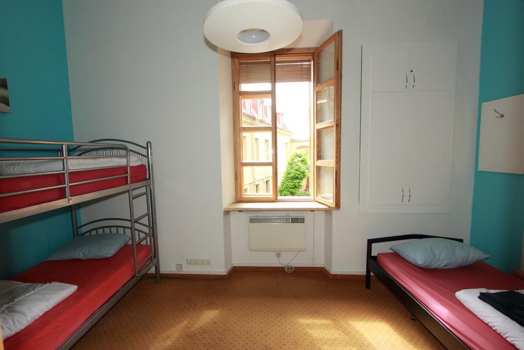 Hostelgate Vilnius Rum bild